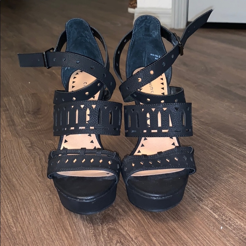 NWT Black wedges